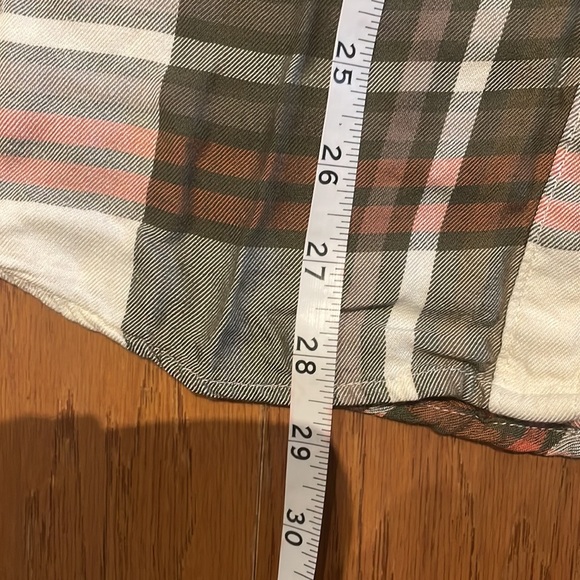 Womens button up tunic shirt. Size large. - Picture 4 of 8